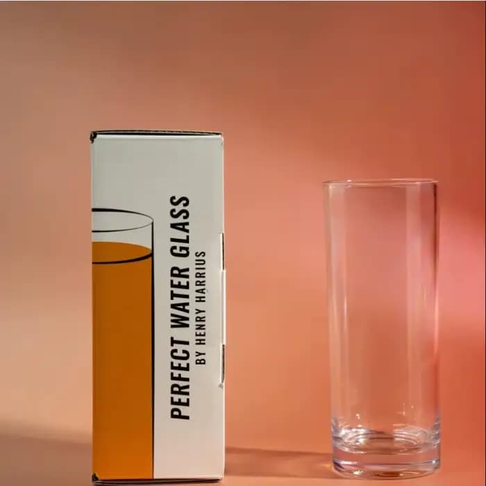 Verre à eau parfait et verre à Champagne parfait par Henry H, produits tours de magie liquides, gadgets, gros plan, scène magique, Magia Fun