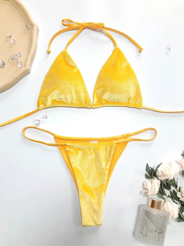 Maillot de bain bikini en velours, style string, dos nu, à bretelles, classique, deux pièces, pour femme, tenue de plage 2026, ensemble de bikinis triangle