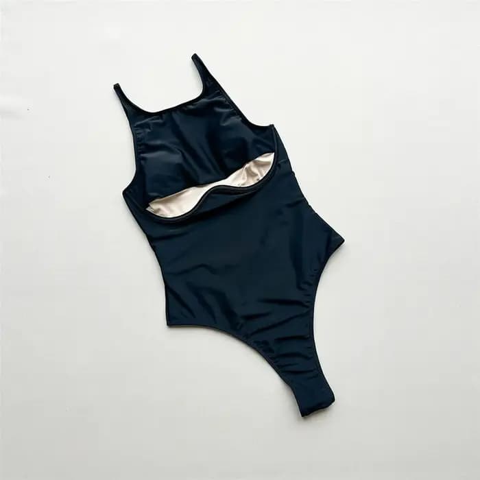 Maille pure extrême chaîne Mini Micro String femmes maillots de bain une pièce maillot