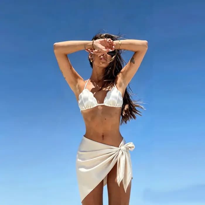 Maillot de bain bikini sexy avec jupe
