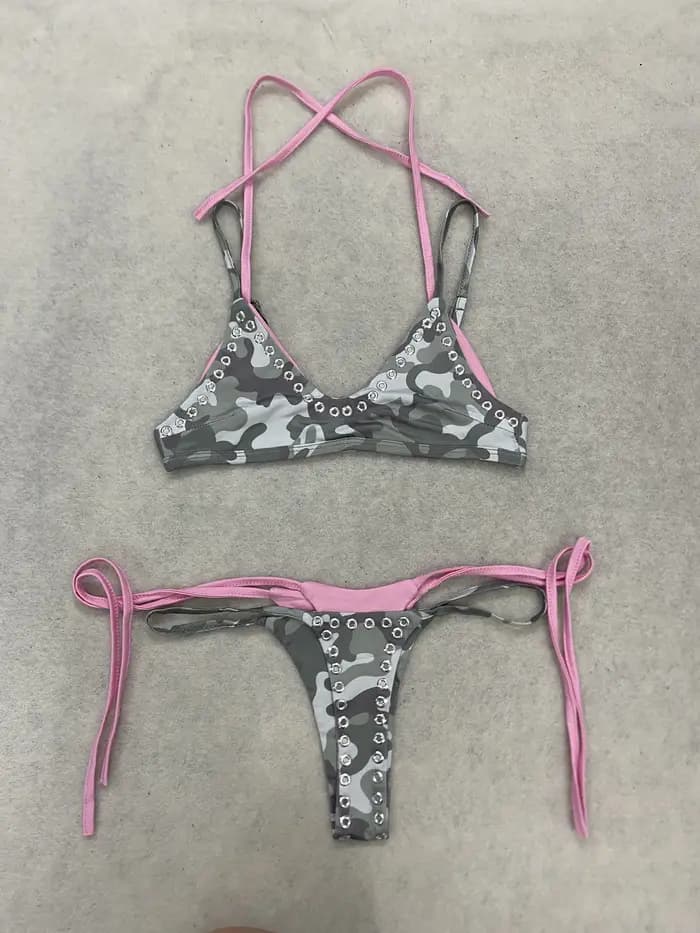 Ensemble bikini rose camouflage pour femme 2026
