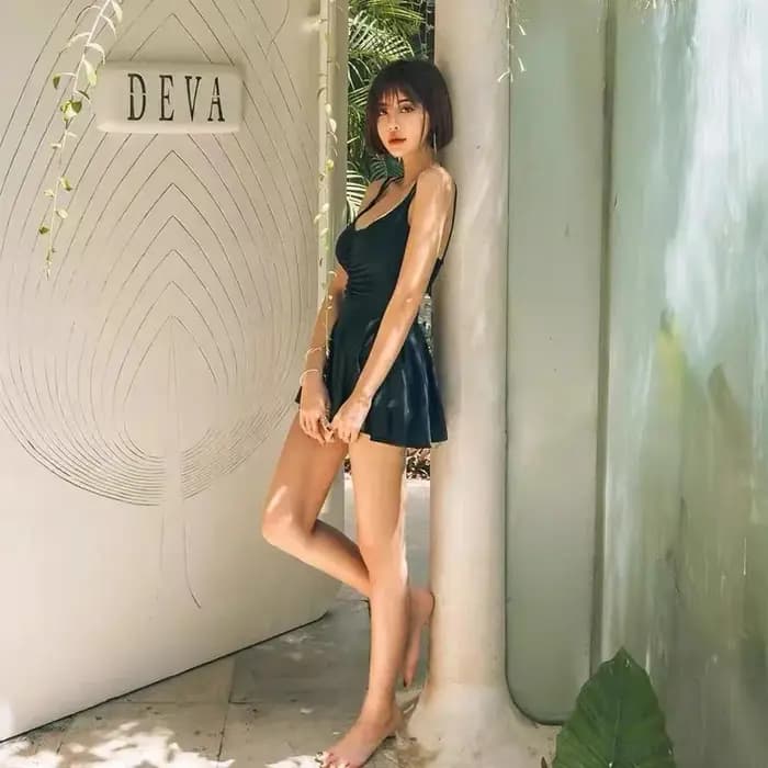 Mode une pièce maillot de bain femmes coréen nouveau Style jupe conservatrice minceur