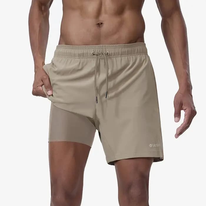Le dernier short de bain homme doublure respirante 2 in1