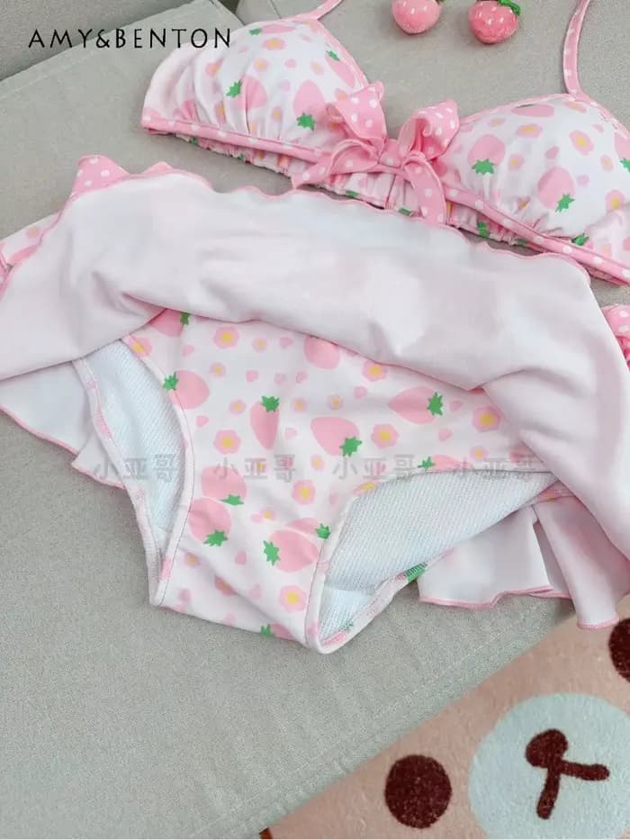 Kawaii dessin animé fraise imprimé deux pièces jupe maillot de bain mignon princesse Style Bikini