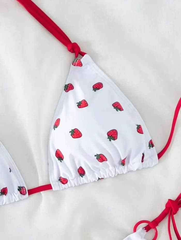 Maillot de bain deux pièces imprimé fraise