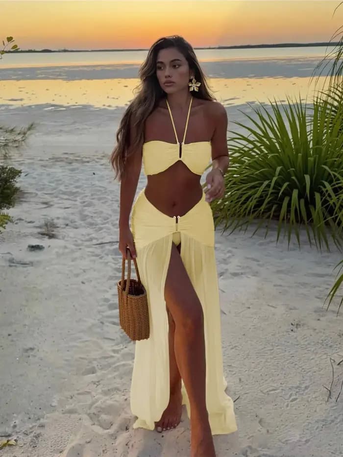 Ensemble Bikini 3 pièces à col licou avec jupe Maxi fendue transparente, robe de plage blanche Sexy, tenues de vacances, vêtements de fête à la piscine, K236
