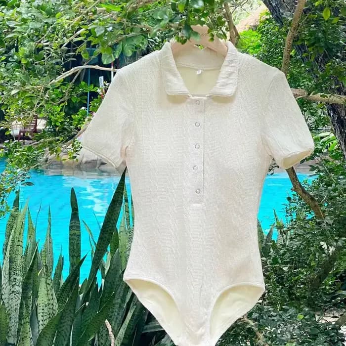 Maillot de bain une pièce style Miu pour femme, manches courtes, coupe conservatrice, haut de gamme, amincissant, idéal pour les sources chaudes