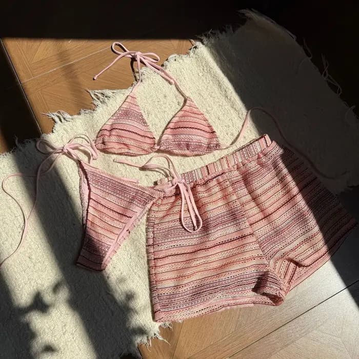 Ensemble de bikinis sexy en tricot rayé à nouer autour du cou