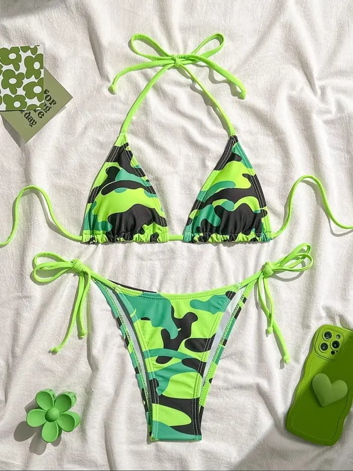 Sexy vert Camouflage imprimé Micro Bikini 2025 femmes licou Push Up cravate côté string maillot de bain brésilien plage maillot de bain maillots de bain
