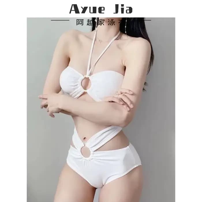 Maillot de bain une pièce femme licou minceur 2025 nouveaux petits seins chauds rassemblés pour tremper dans le printemps chaud pur désir maillot de bain