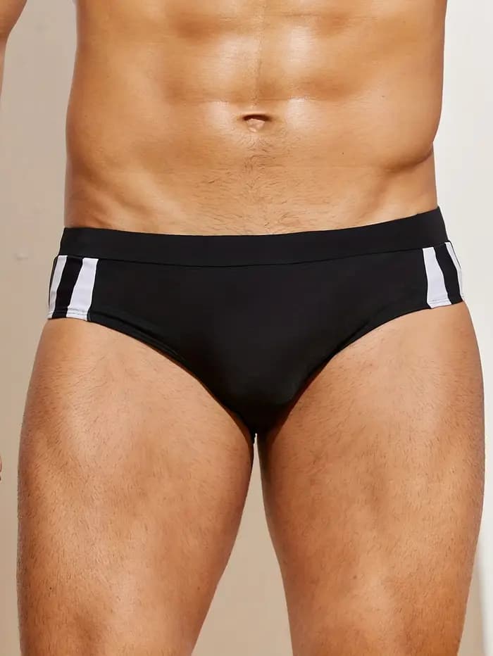 Maillots de bain triangulaires pour hommes